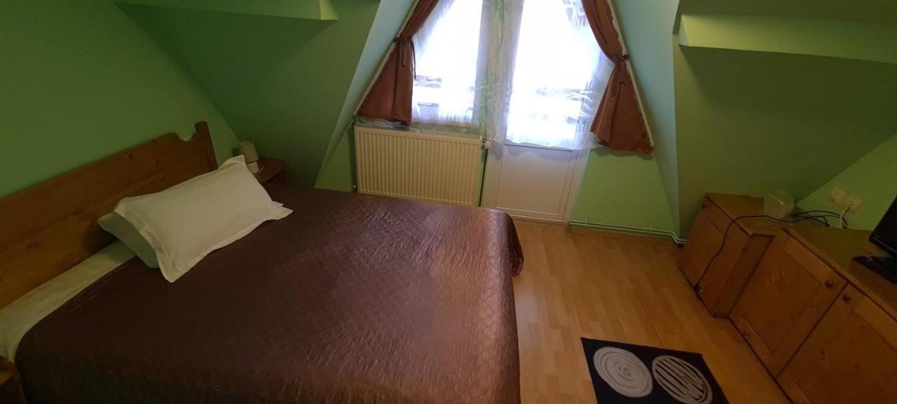 Pensiunea Aurora - Great Hostel Voineasa Zewnętrze zdjęcie