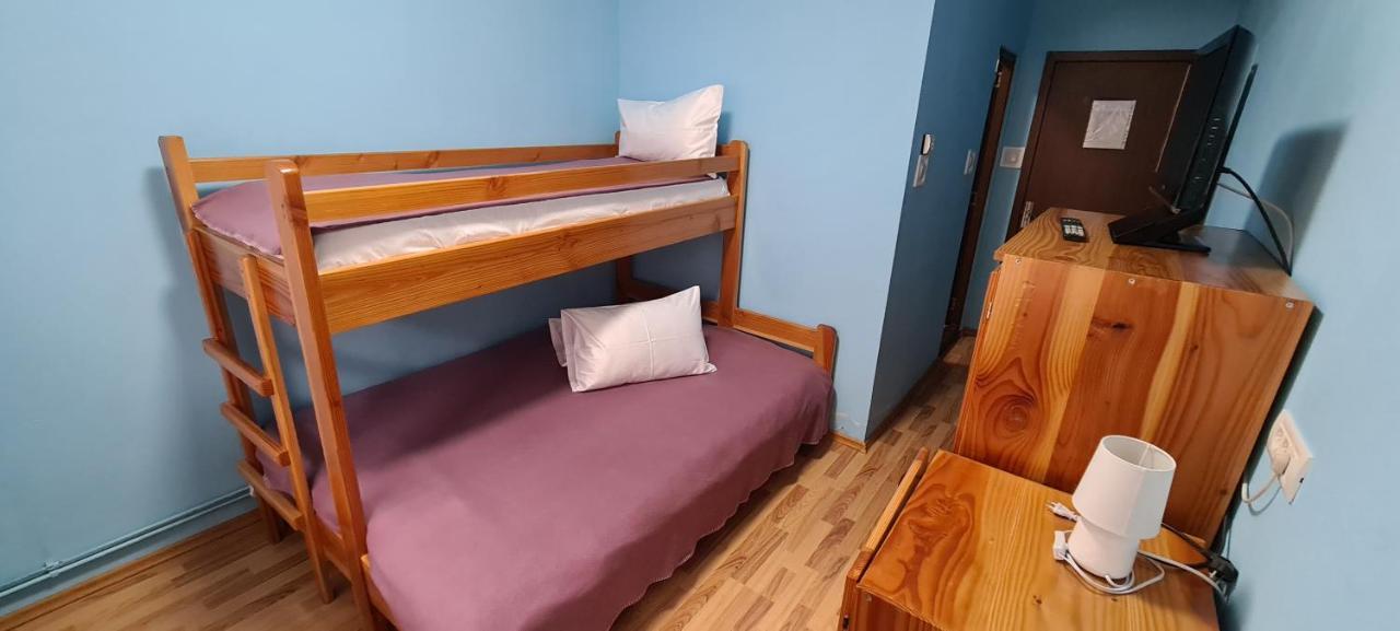 Pensiunea Aurora - Great Hostel Voineasa Zewnętrze zdjęcie