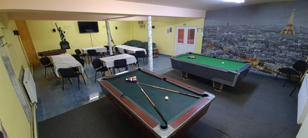 Pensiunea Aurora - Great Hostel Voineasa Zewnętrze zdjęcie
